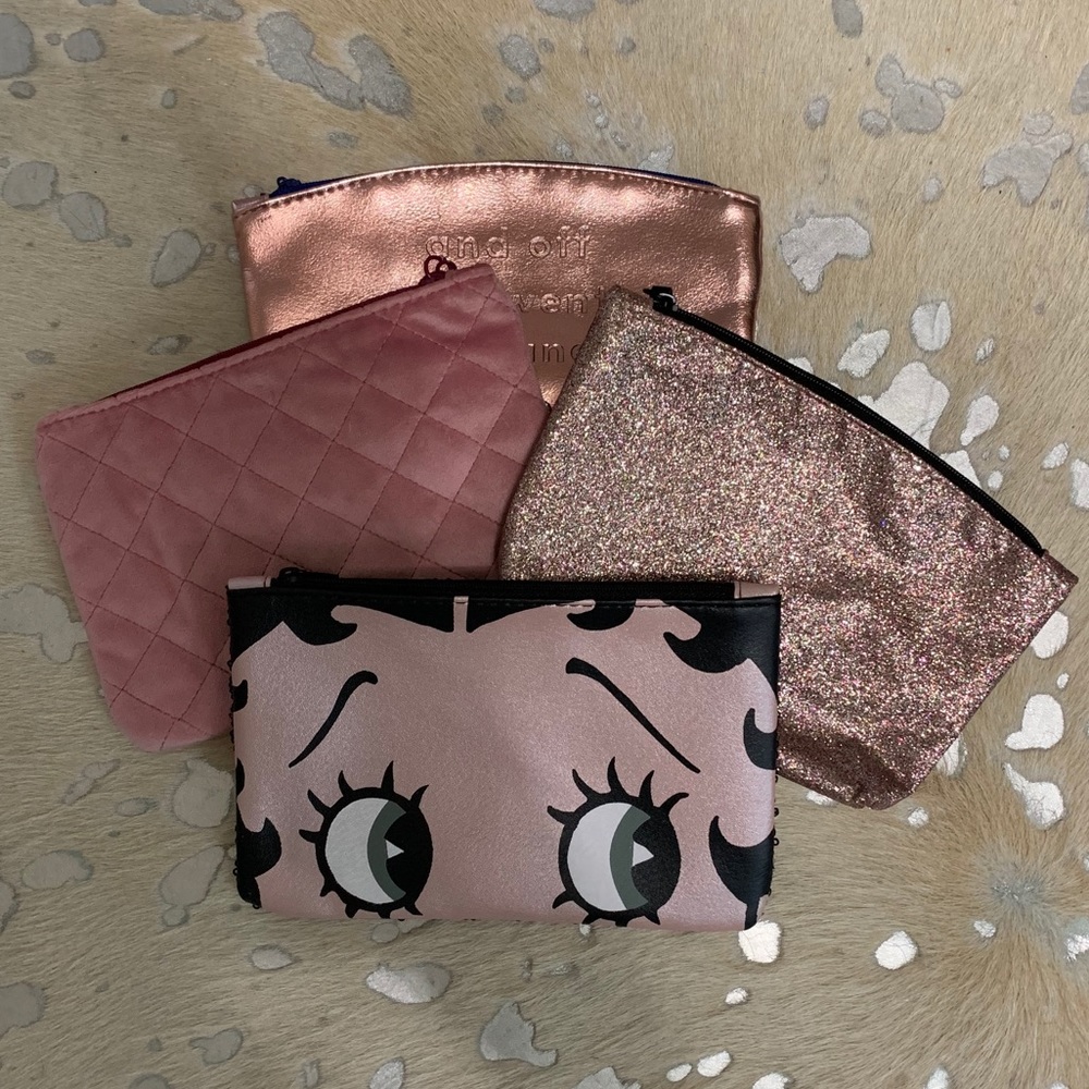 4 pack of IPSY bags! Buy all 3 packs for $30!
